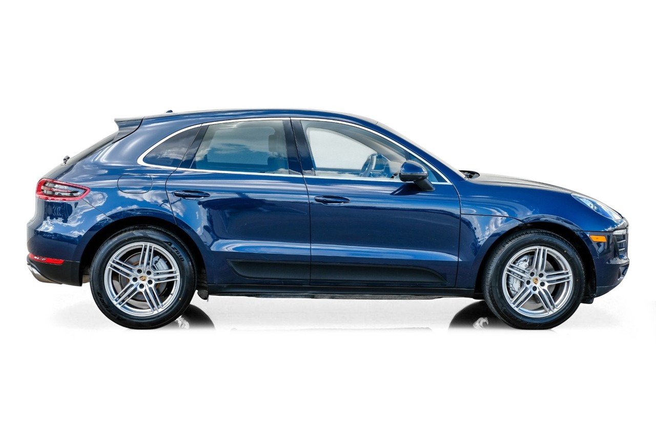 Porsche Macan Vehicle Main Gallery Image 08