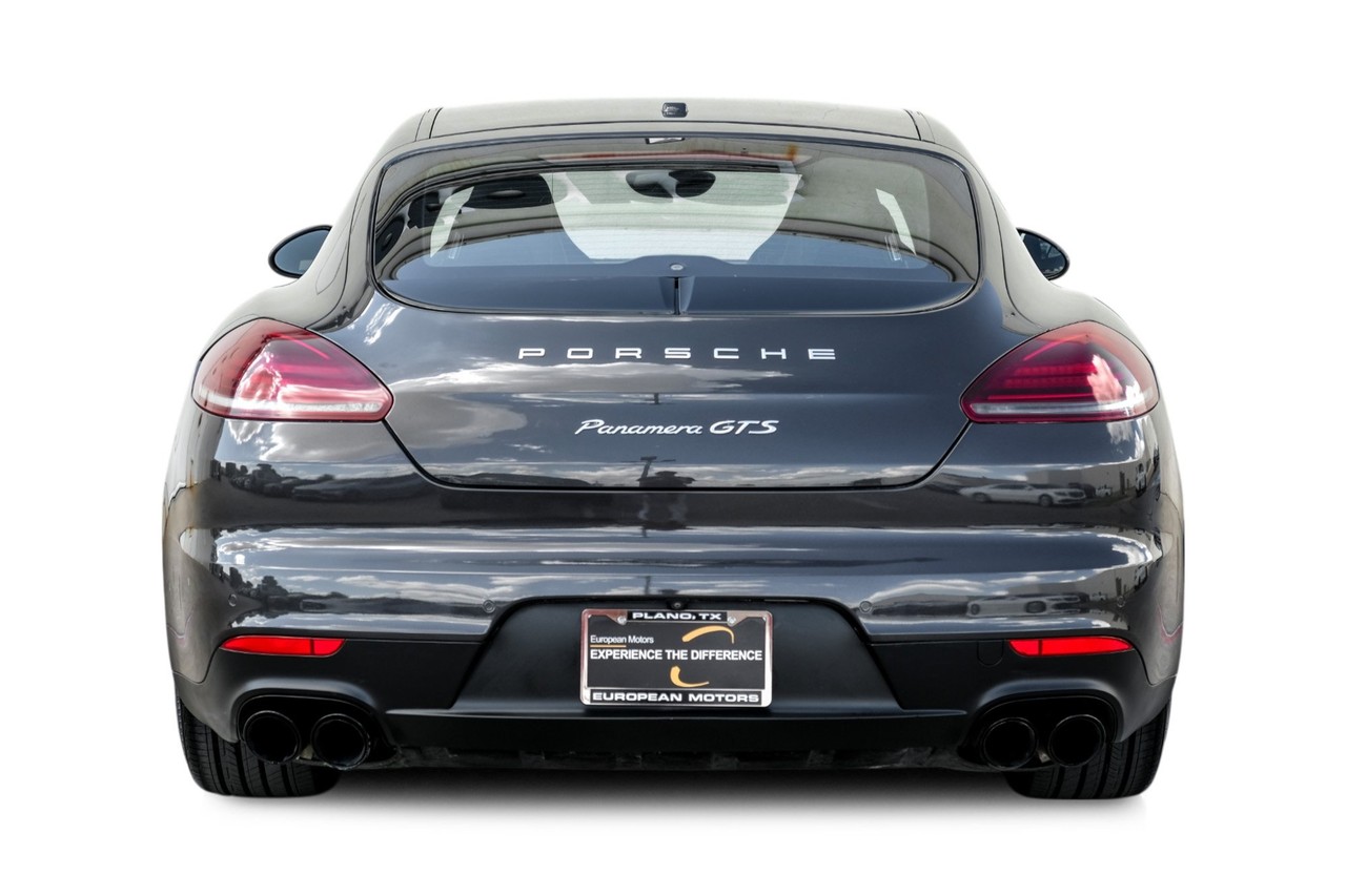 Porsche Panamera Vehicle Main Gallery Image 10