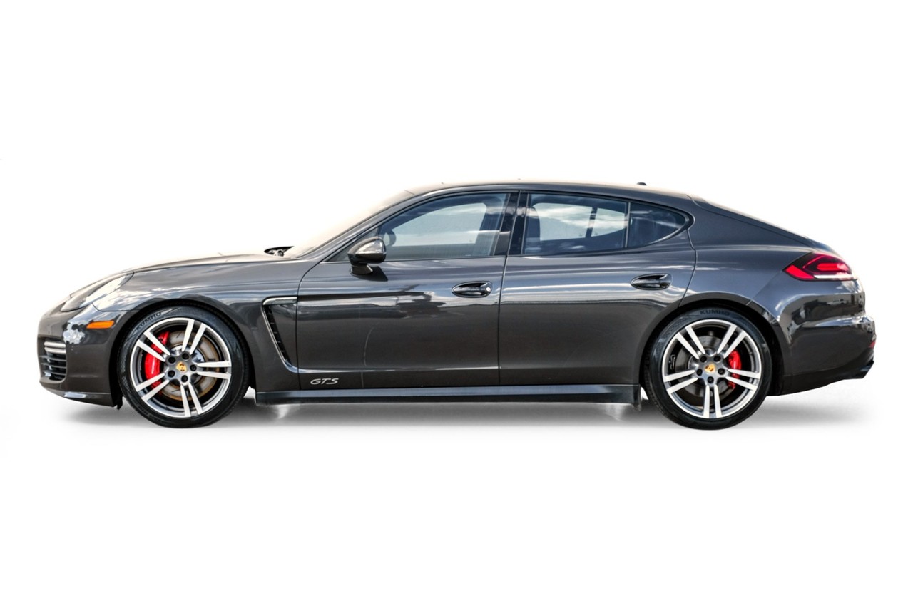 Porsche Panamera Vehicle Main Gallery Image 12
