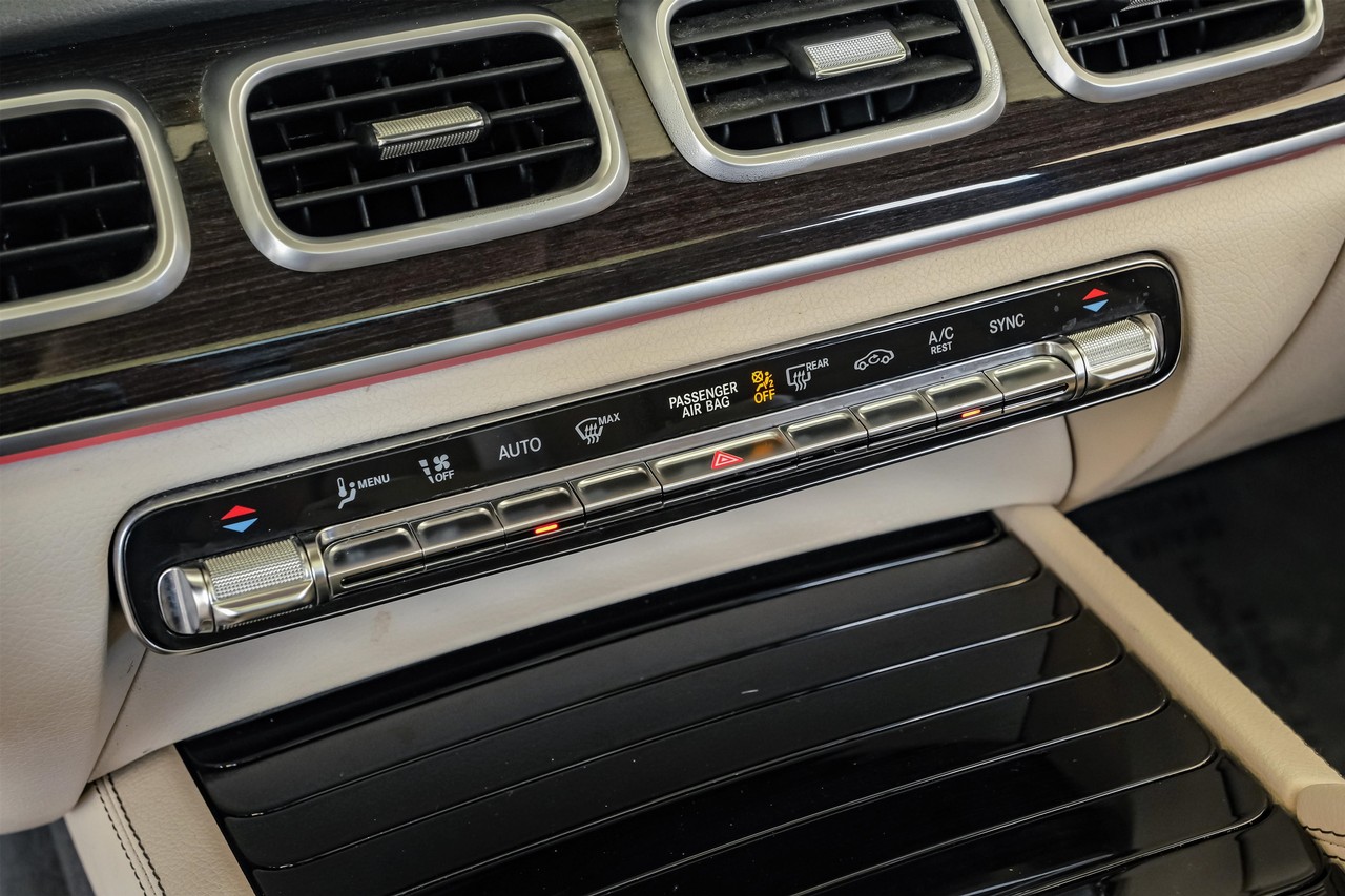 Mercedes-Benz GLS Vehicle Main Gallery Image 34