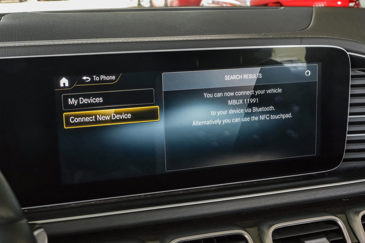 Mercedes-Benz GLS Vehicle Main Gallery Image 36
