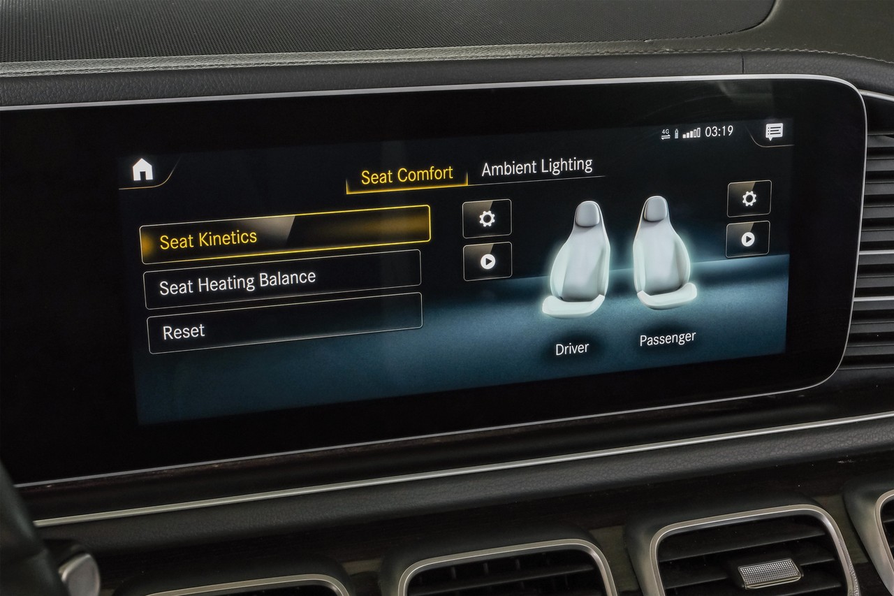 Mercedes-Benz GLS Vehicle Main Gallery Image 39
