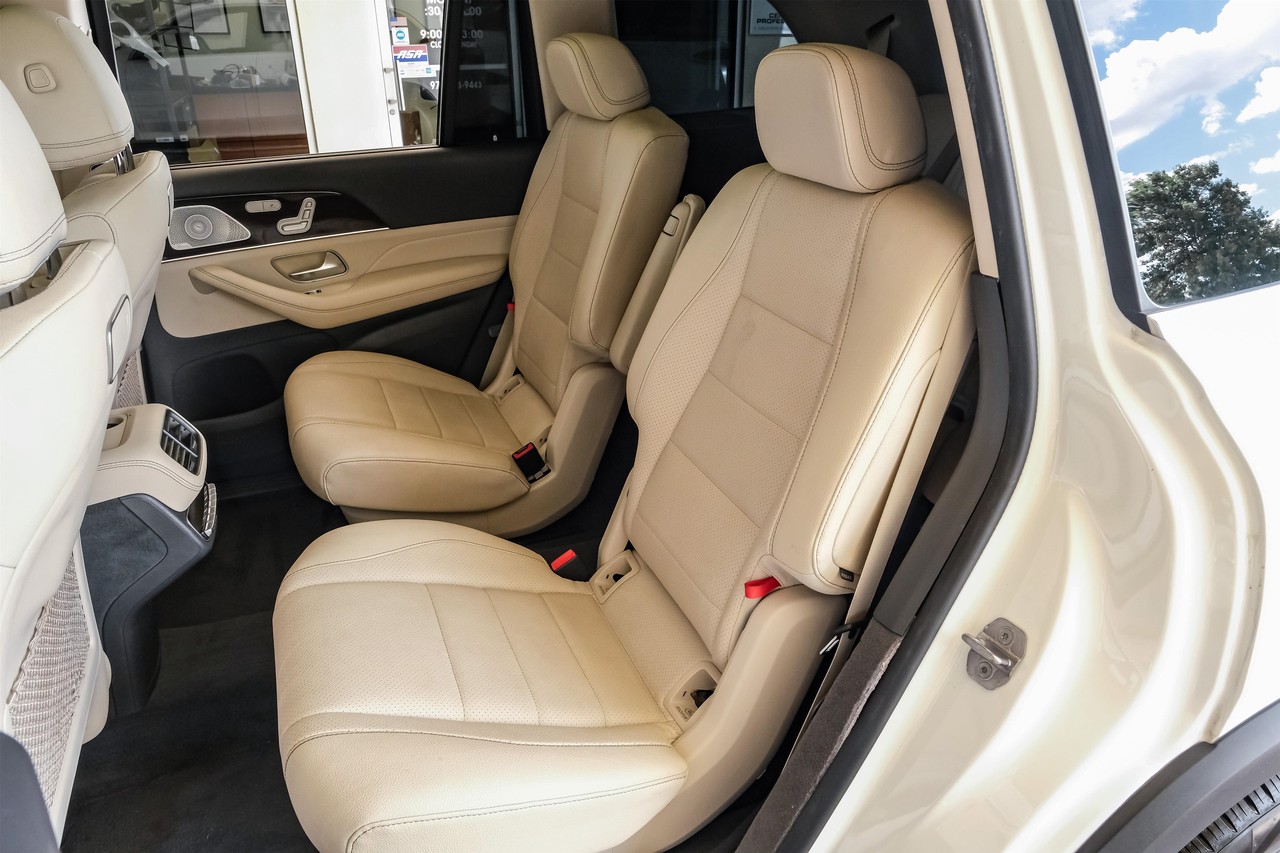 Mercedes-Benz GLS Vehicle Main Gallery Image 47