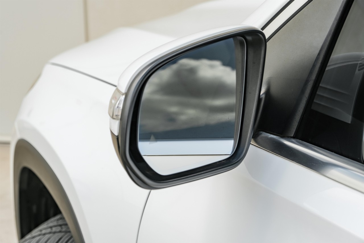 Mercedes-Benz GLS Vehicle Main Gallery Image 51