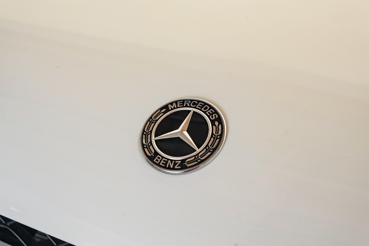 Mercedes-Benz GLS Vehicle Main Gallery Image 67