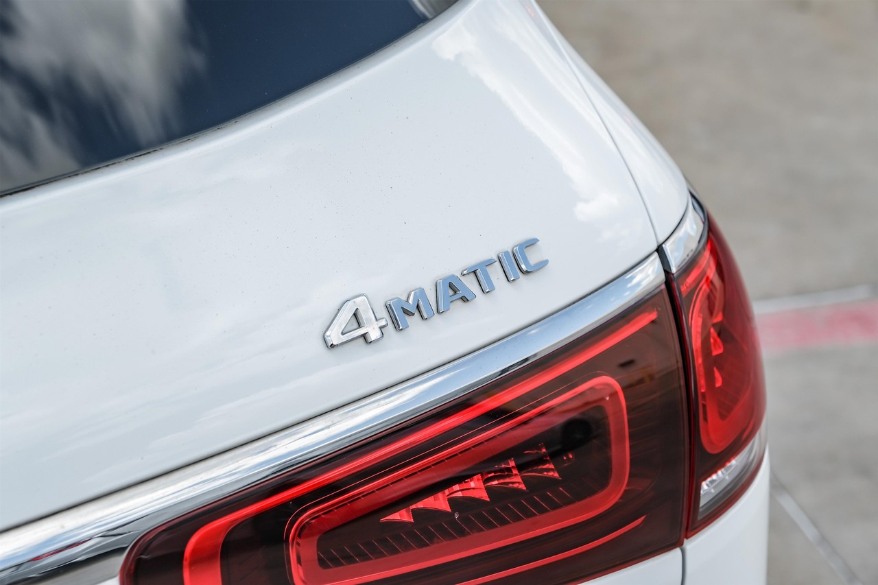 Mercedes-Benz GLS Vehicle Main Gallery Image 70
