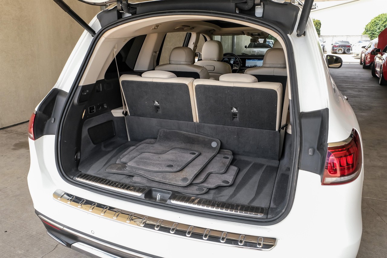 Mercedes-Benz GLS Vehicle Main Gallery Image 71