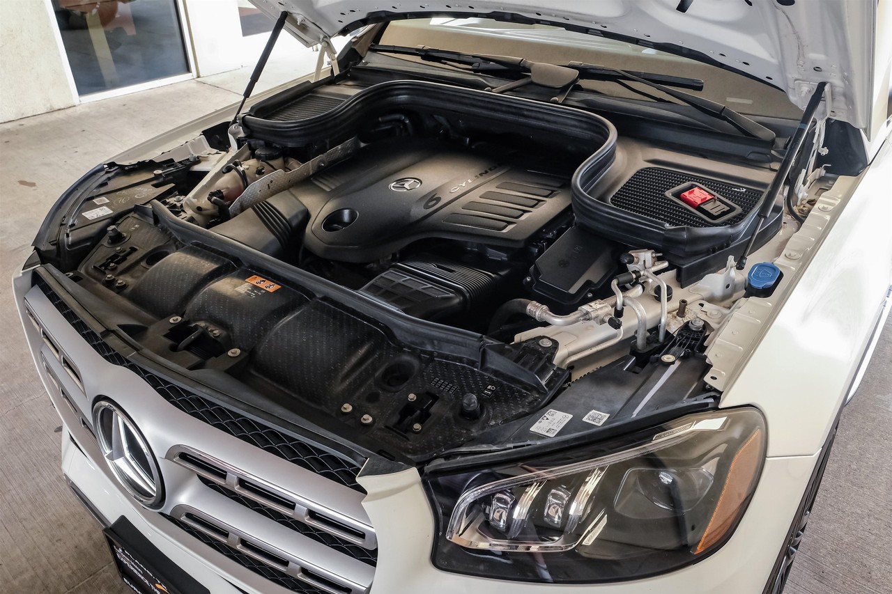 Mercedes-Benz GLS Vehicle Main Gallery Image 76
