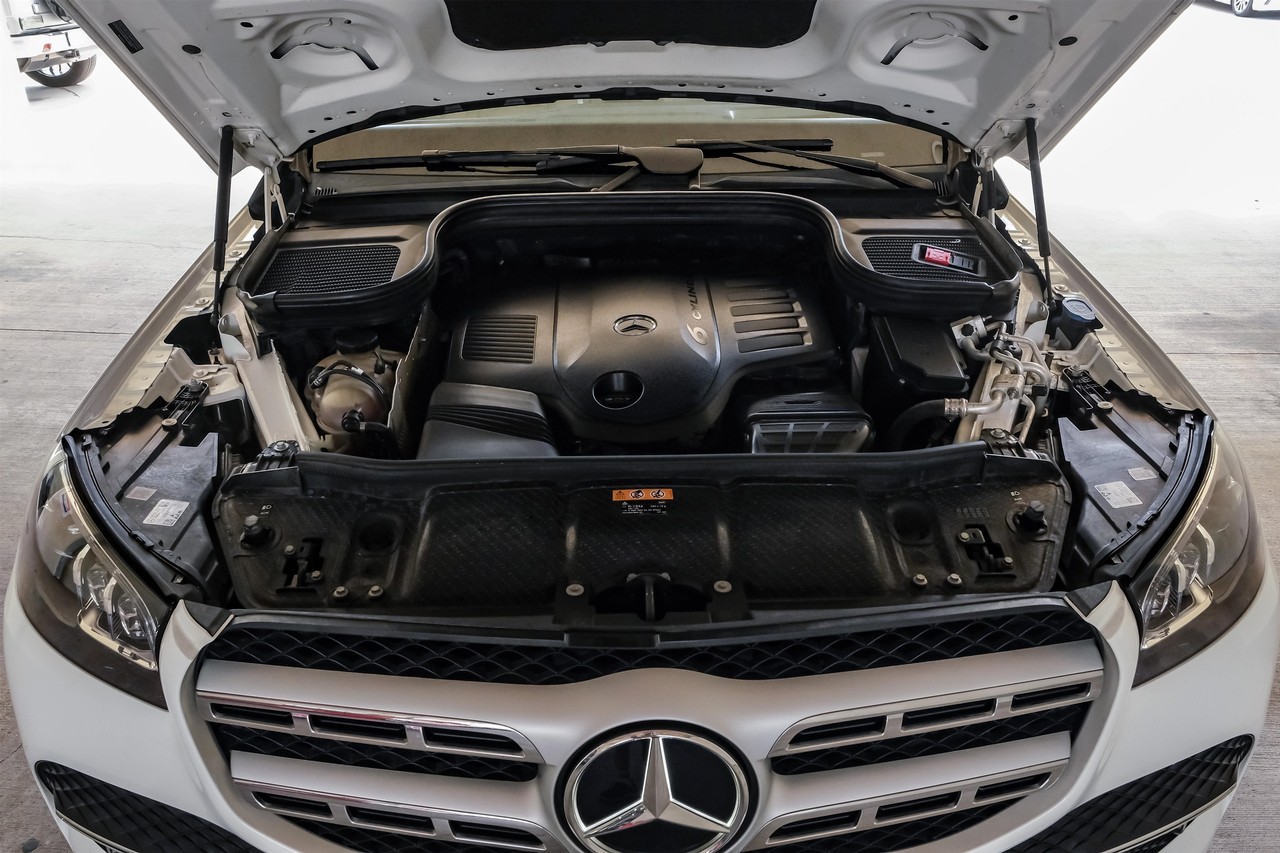 Mercedes-Benz GLS Vehicle Main Gallery Image 77