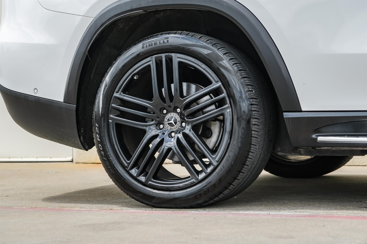 Mercedes-Benz GLS Vehicle Main Gallery Image 81