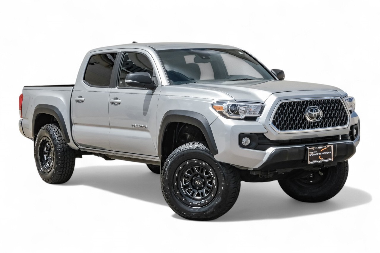 Toyota Tacoma Vehicle Main Gallery Image 06