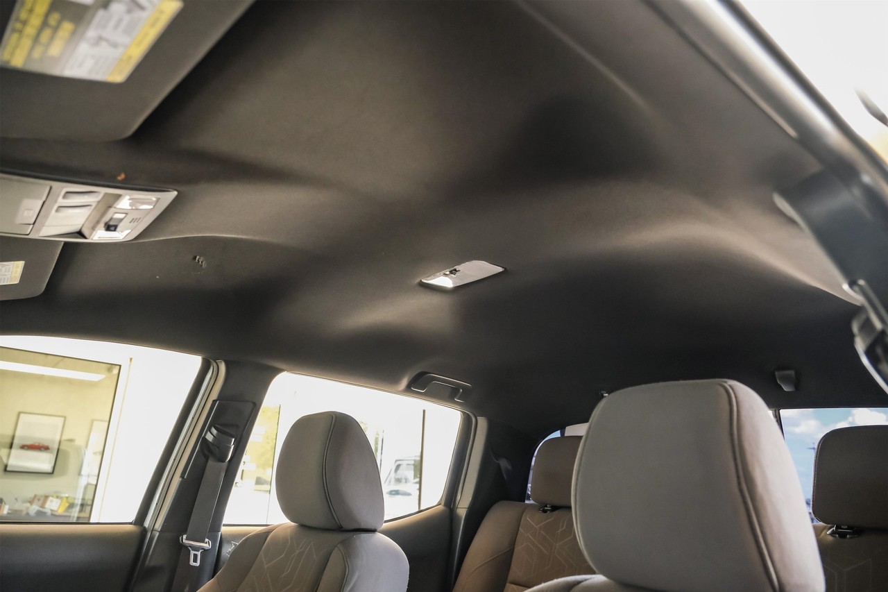 Toyota Tacoma Vehicle Main Gallery Image 33