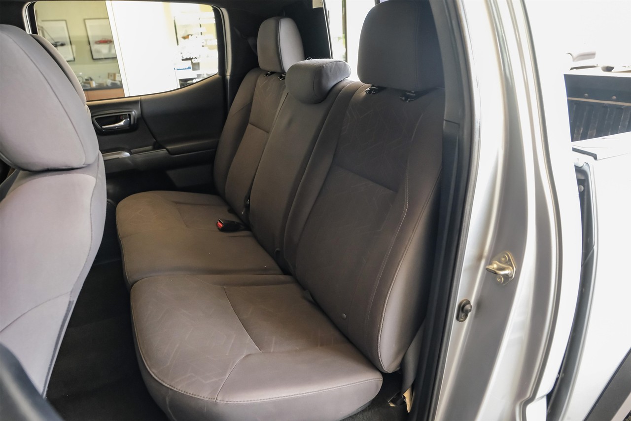 Toyota Tacoma Vehicle Main Gallery Image 39