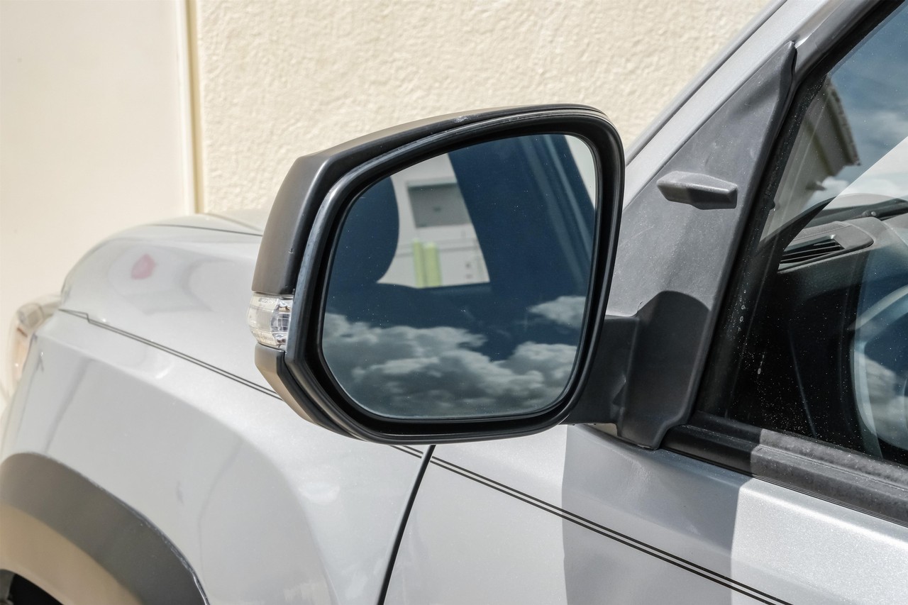 Toyota Tacoma Vehicle Main Gallery Image 41