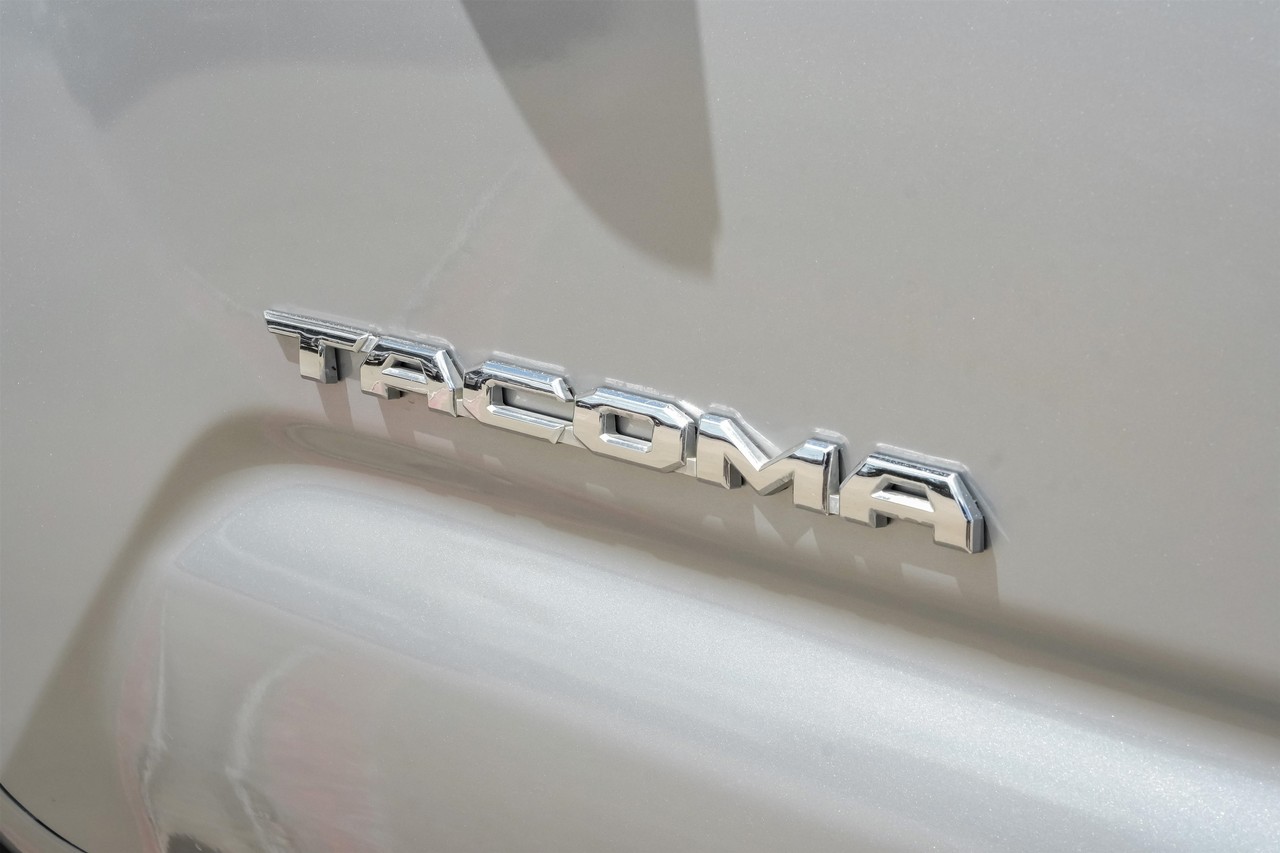 Toyota Tacoma Vehicle Main Gallery Image 49