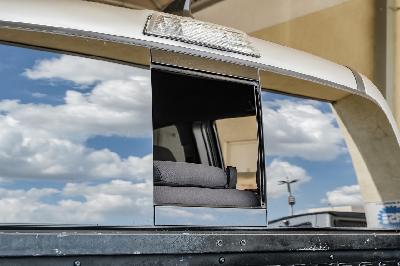 Toyota Tacoma Vehicle Main Gallery Image 52
