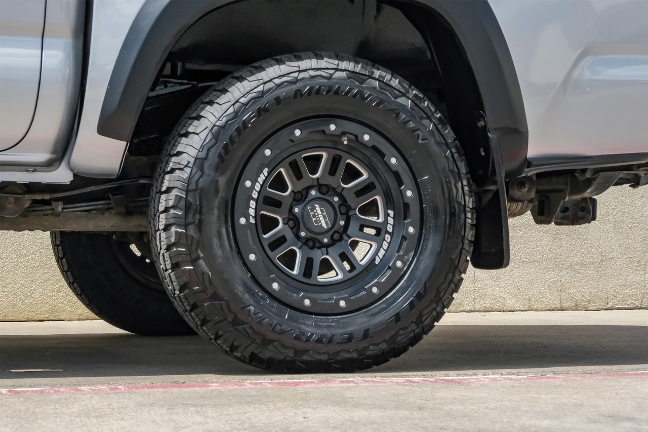 Toyota Tacoma Vehicle Main Gallery Image 62