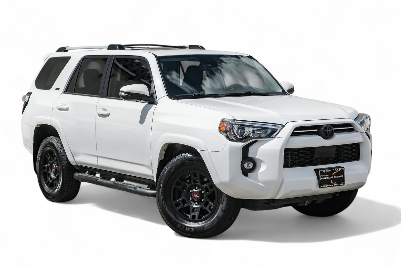 Toyota 4Runner Vehicle Main Gallery Image 07