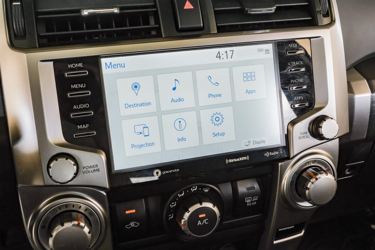 Toyota 4Runner Vehicle Main Gallery Image 37