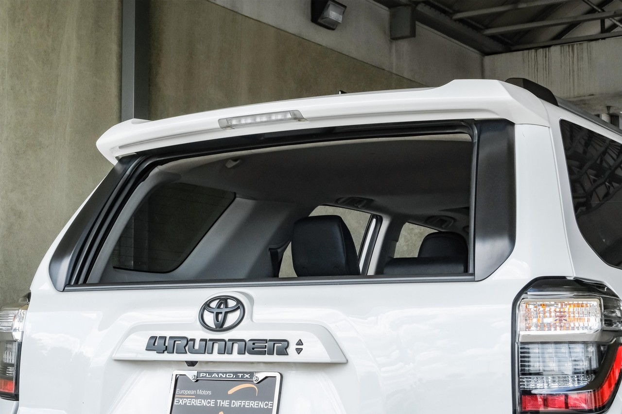 Toyota 4Runner Vehicle Main Gallery Image 53