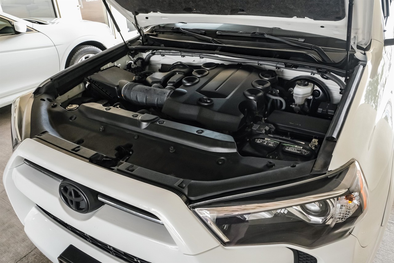 Toyota 4Runner Vehicle Main Gallery Image 55