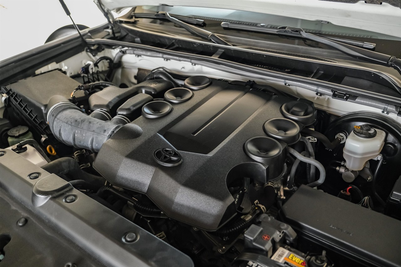 Toyota 4Runner Vehicle Main Gallery Image 58