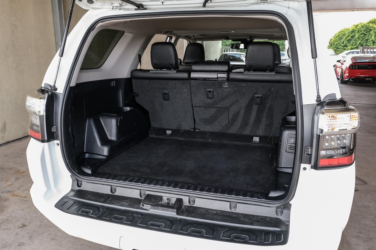 Toyota 4Runner Vehicle Main Gallery Image 60