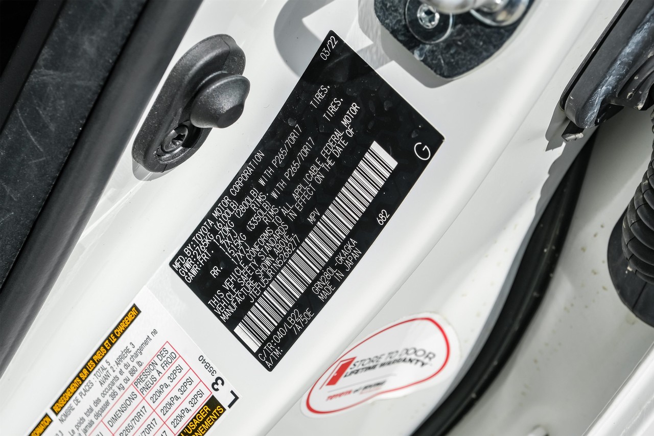 Toyota 4Runner Vehicle Main Gallery Image 68