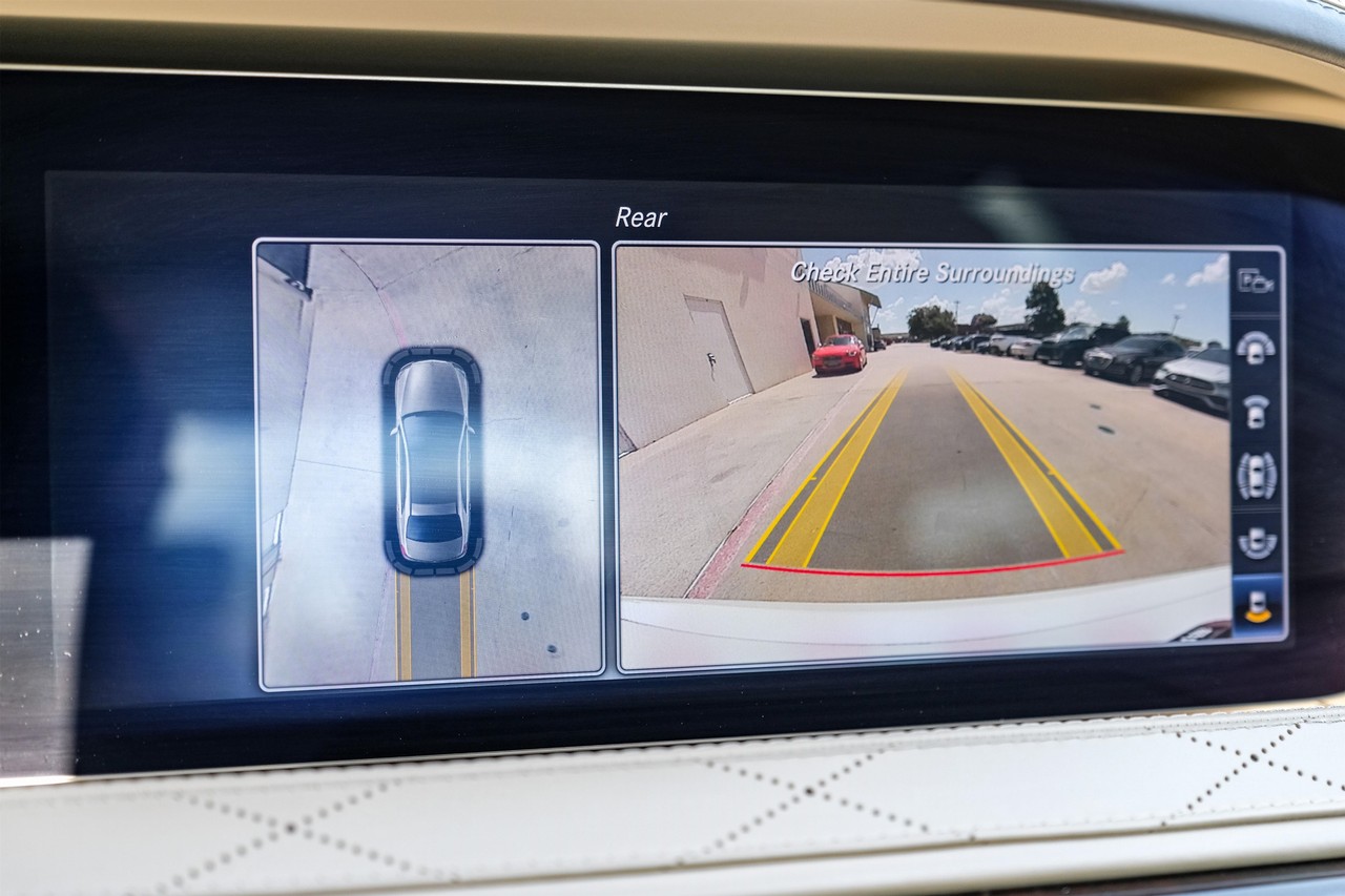 Mercedes-Benz S-Class Vehicle Main Gallery Image 23