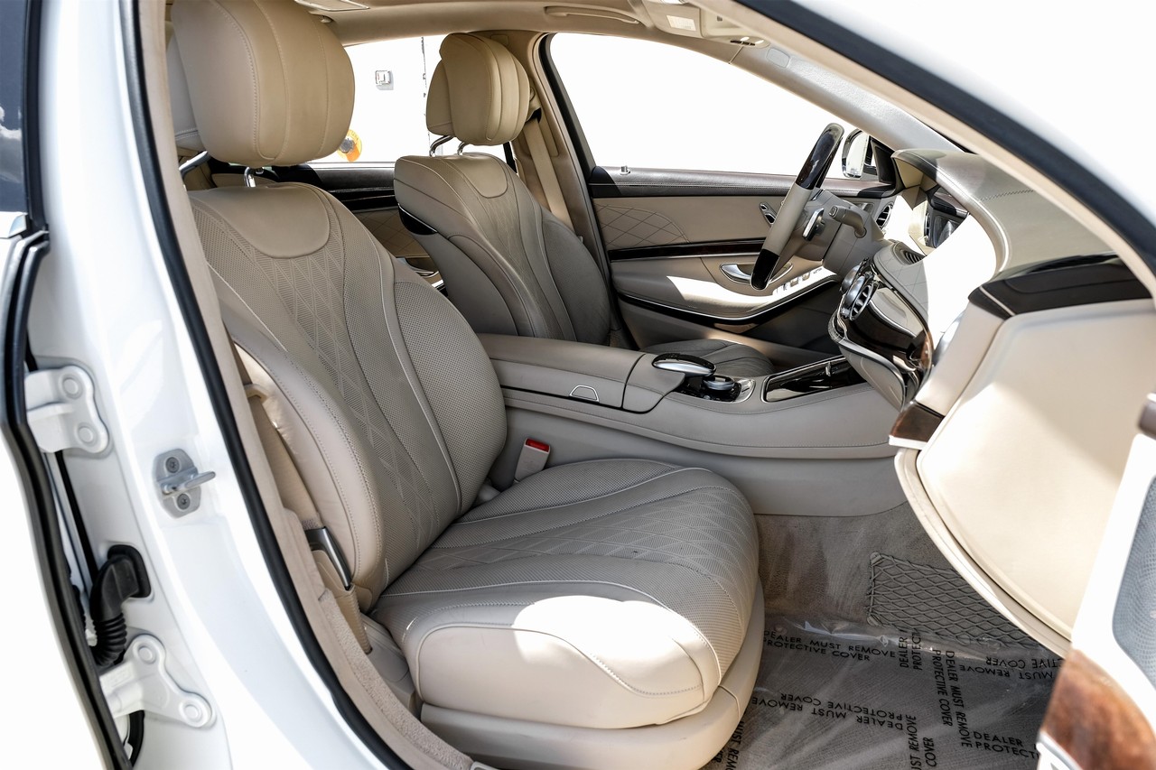 Mercedes-Benz S-Class Vehicle Main Gallery Image 31
