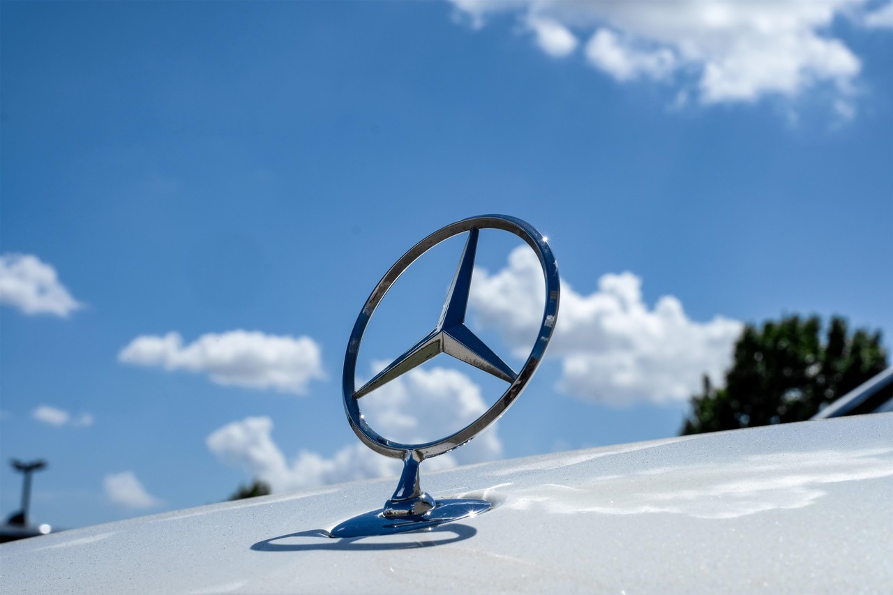 Mercedes-Benz S-Class Vehicle Main Gallery Image 45