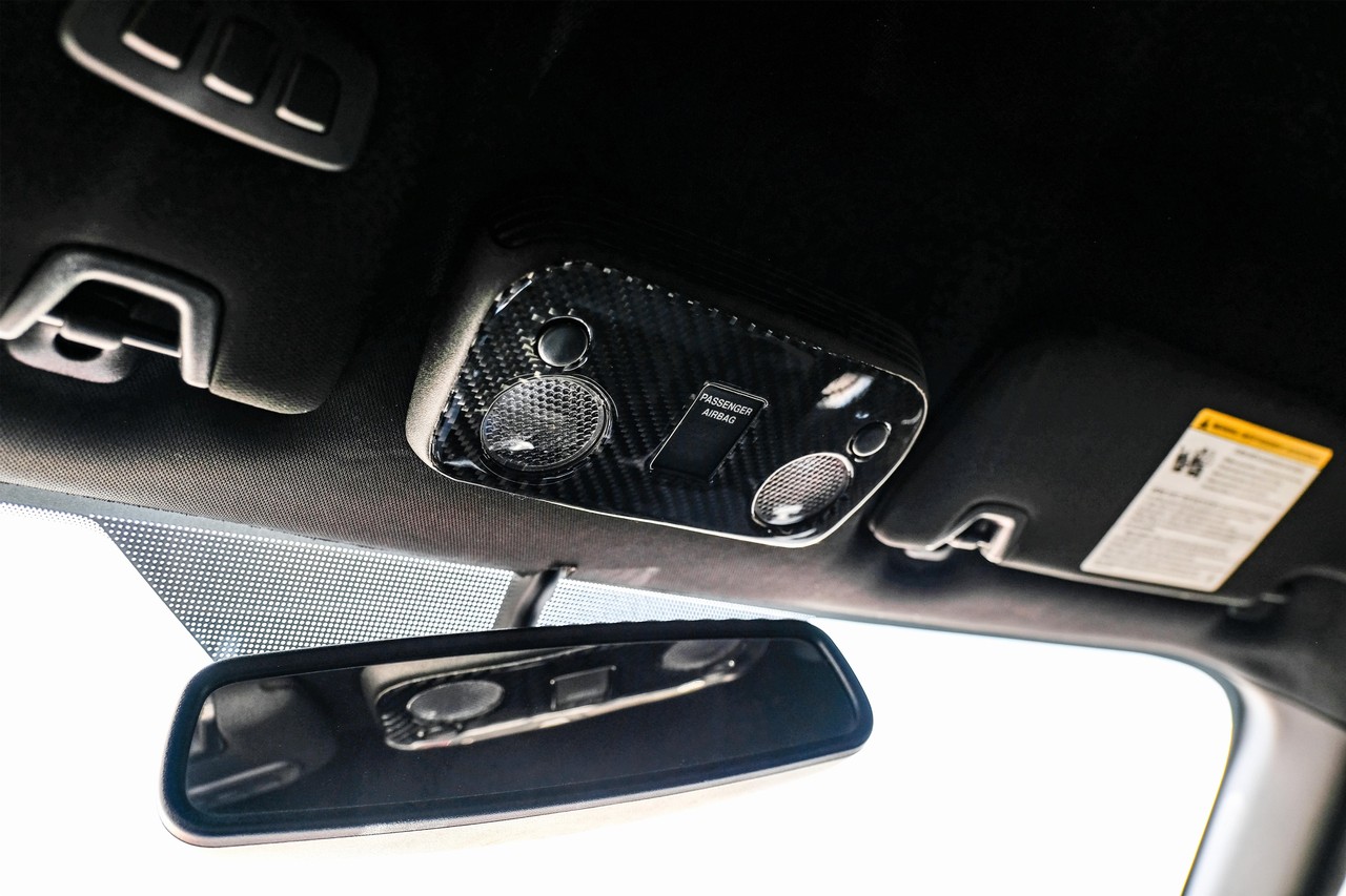 Ford Mustang Vehicle Main Gallery Image 24