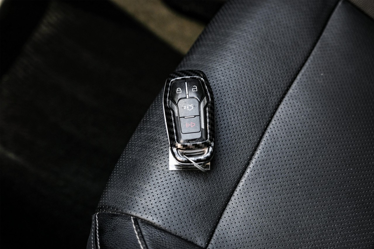 Ford Mustang Vehicle Main Gallery Image 44