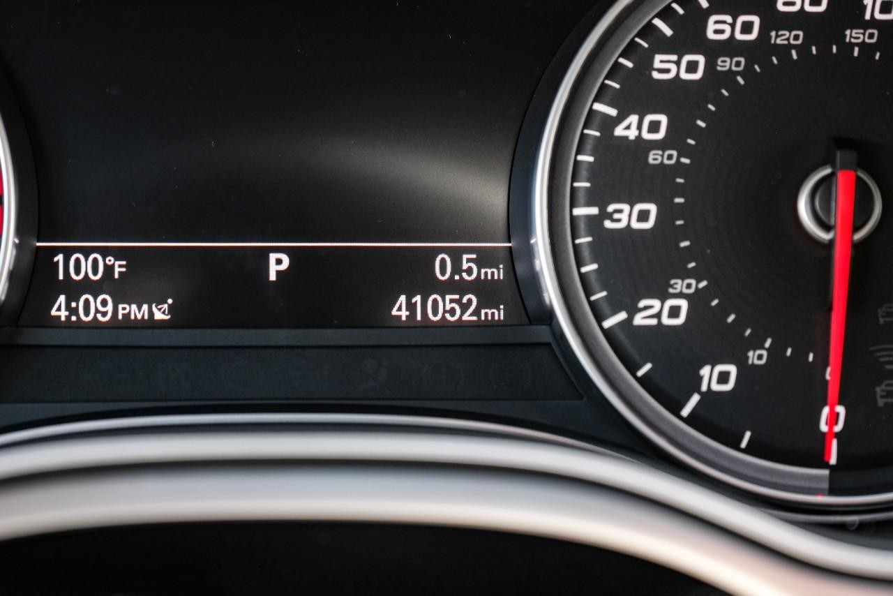 Audi A6 Vehicle Main Gallery Image 21