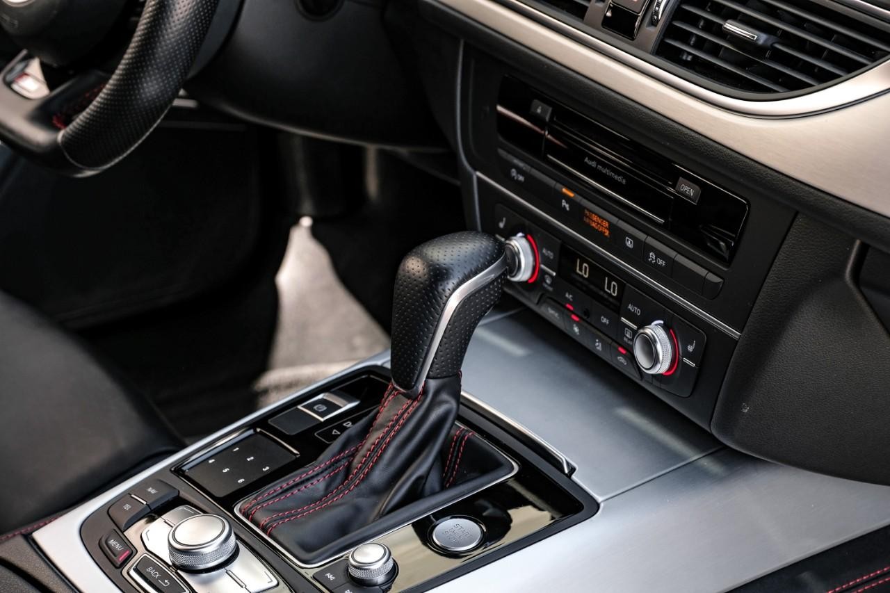 Audi A6 Vehicle Main Gallery Image 24