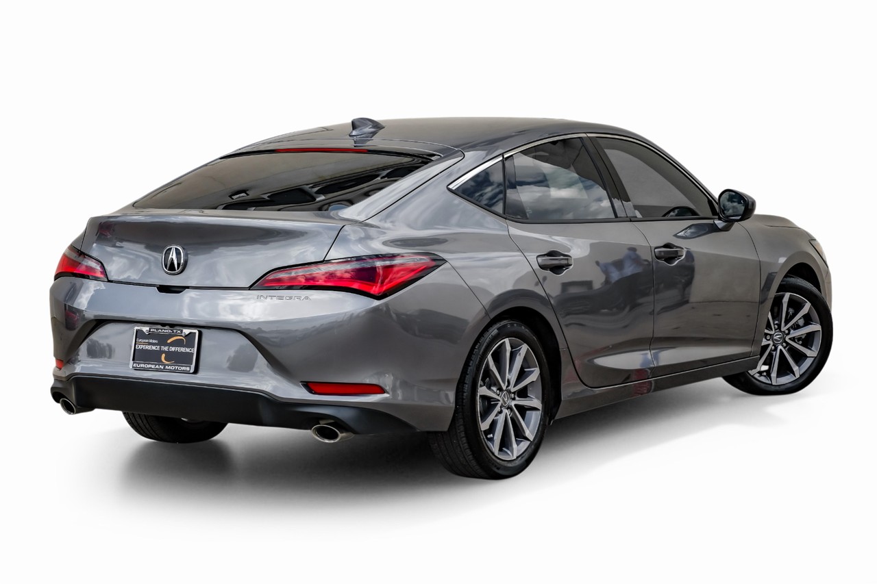 Acura Integra Vehicle Main Gallery Image 11