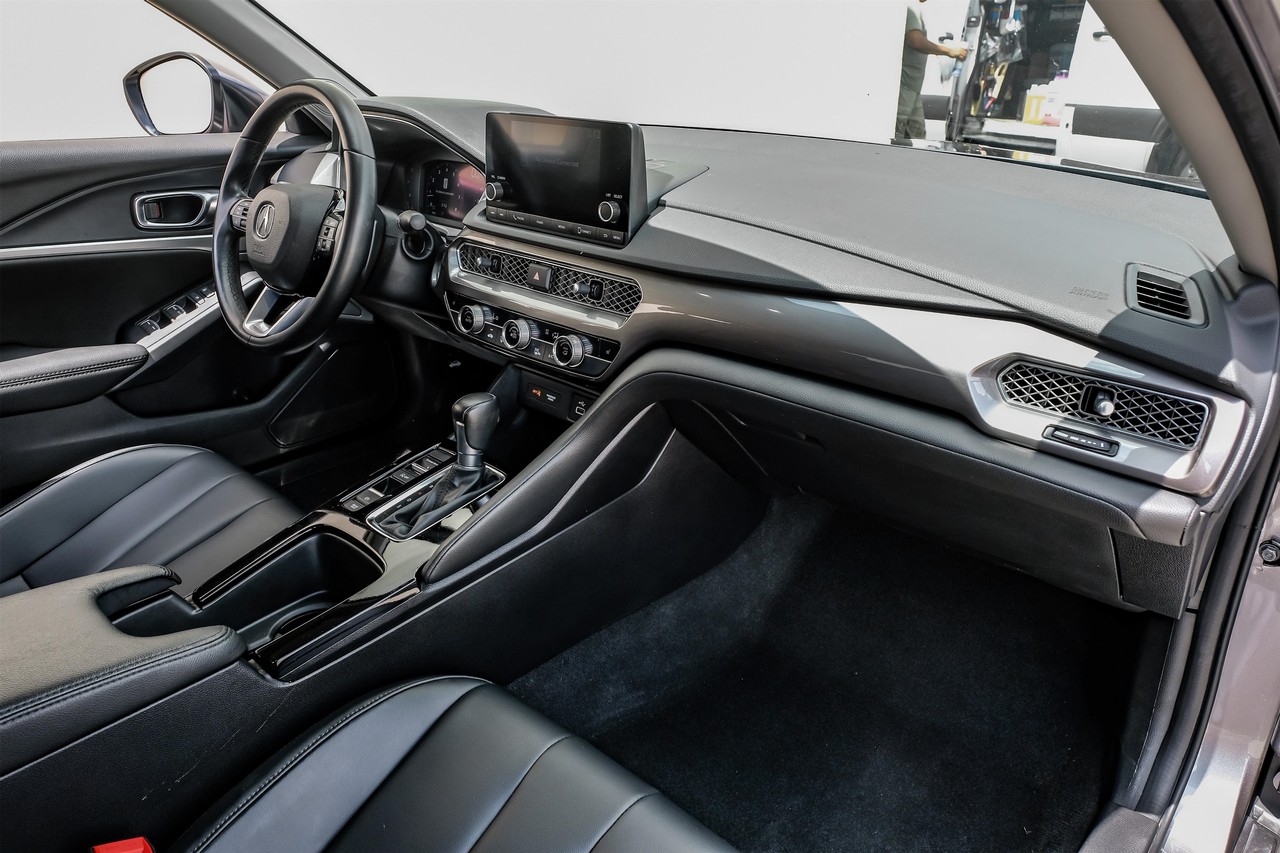 Acura Integra Vehicle Main Gallery Image 17
