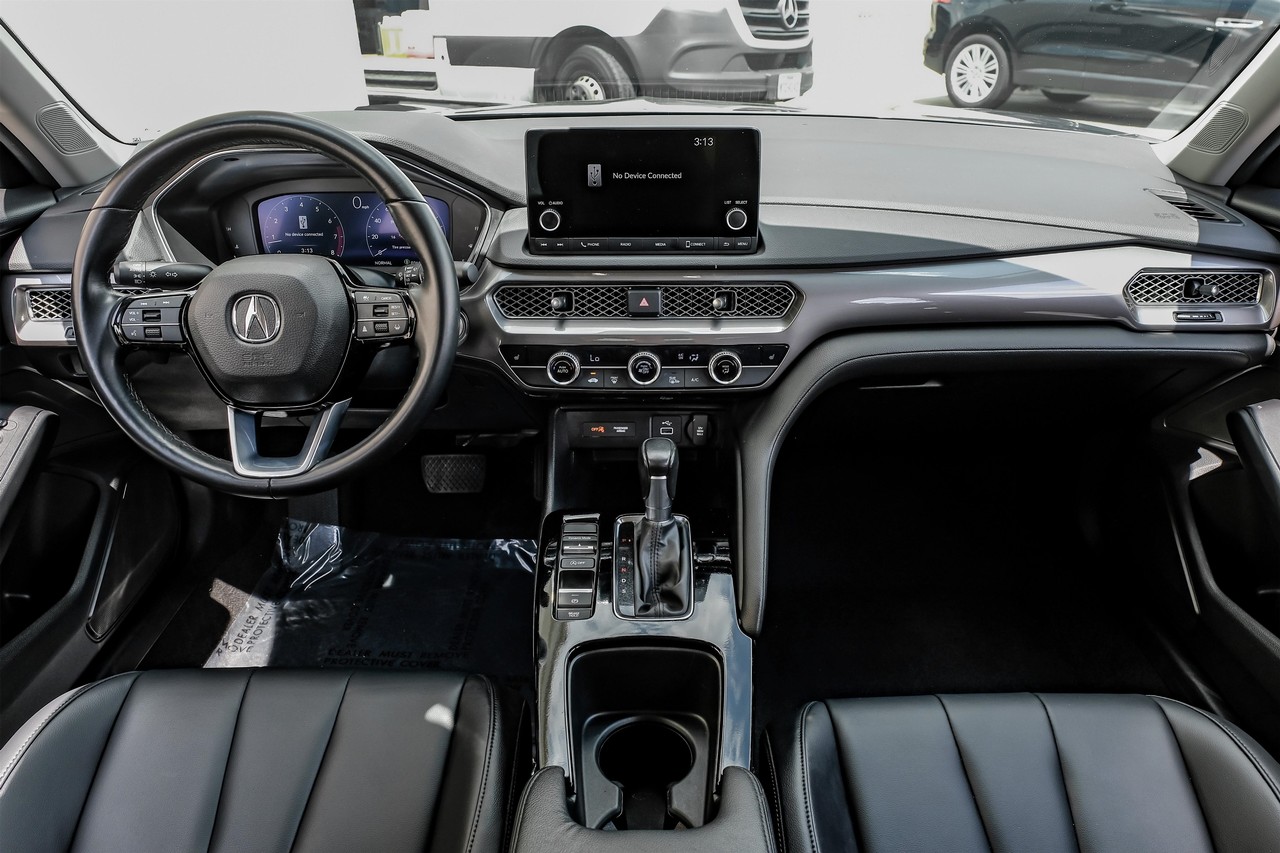 Acura Integra Vehicle Main Gallery Image 18