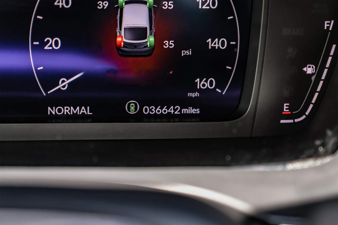 Acura Integra Vehicle Main Gallery Image 25
