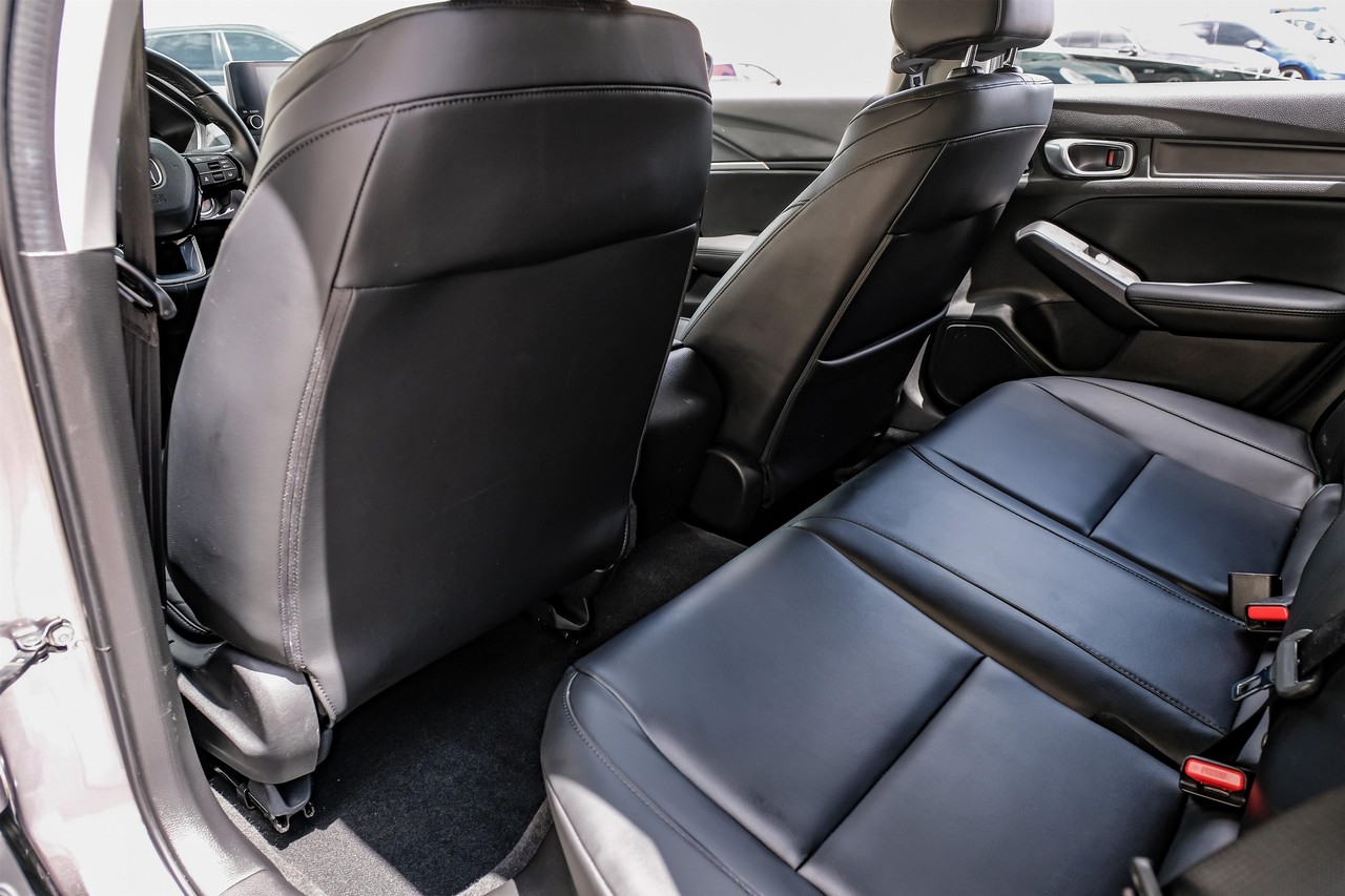 Acura Integra Vehicle Main Gallery Image 37
