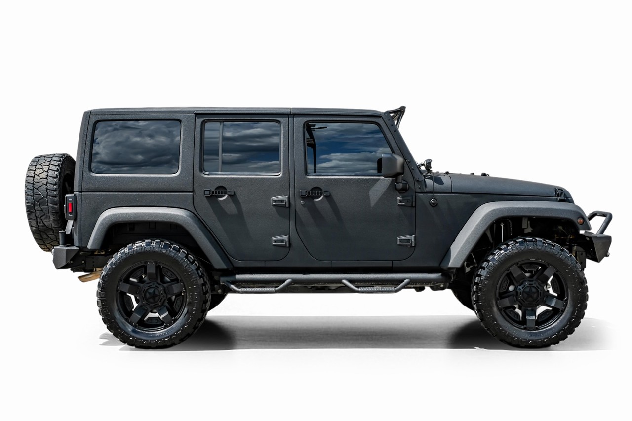 Jeep Wrangler Unlimited Vehicle Main Gallery Image 08