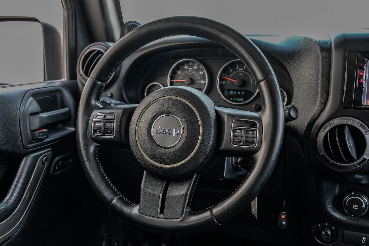 Jeep Wrangler Unlimited Vehicle Main Gallery Image 20