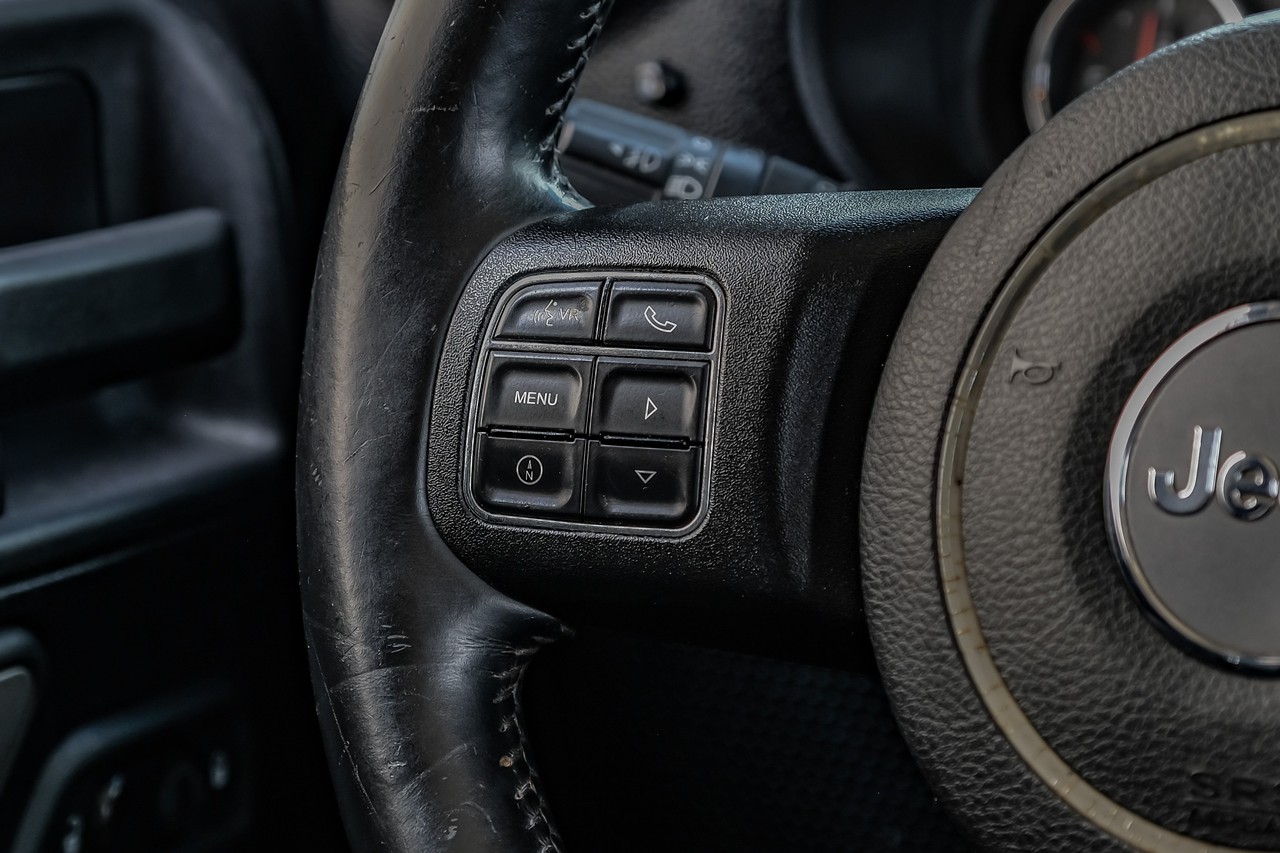 Jeep Wrangler Unlimited Vehicle Main Gallery Image 21