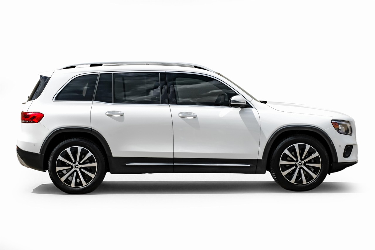 Mercedes-Benz GLB 250 Vehicle Main Gallery Image 08