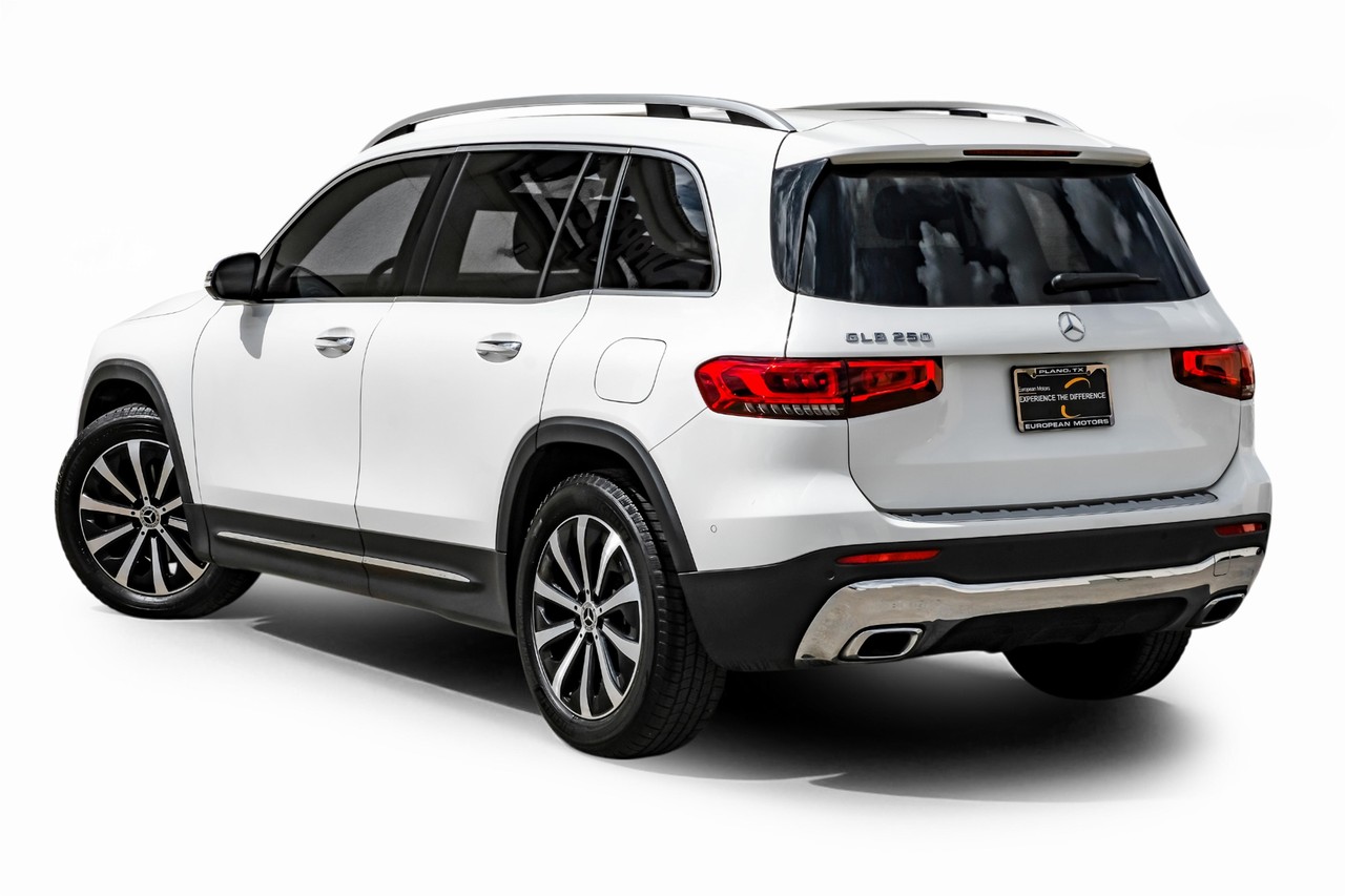 Mercedes-Benz GLB 250 Vehicle Main Gallery Image 13