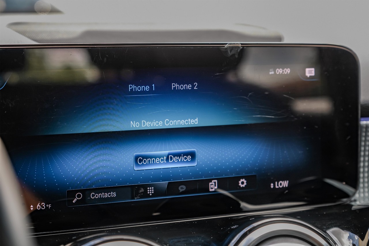 Mercedes-Benz GLB 250 Vehicle Main Gallery Image 32