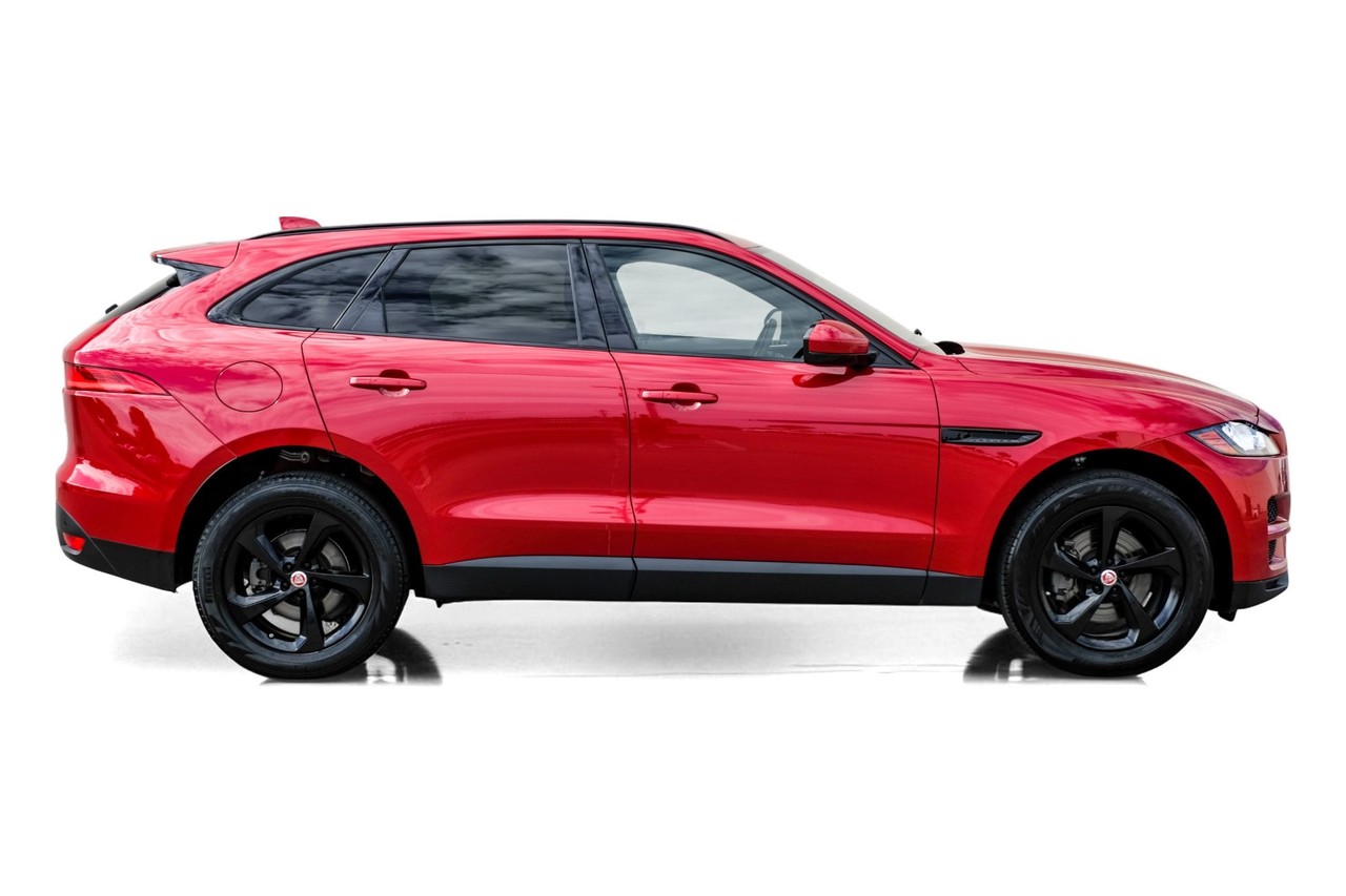 Jaguar F-Pace Vehicle Main Gallery Image 08