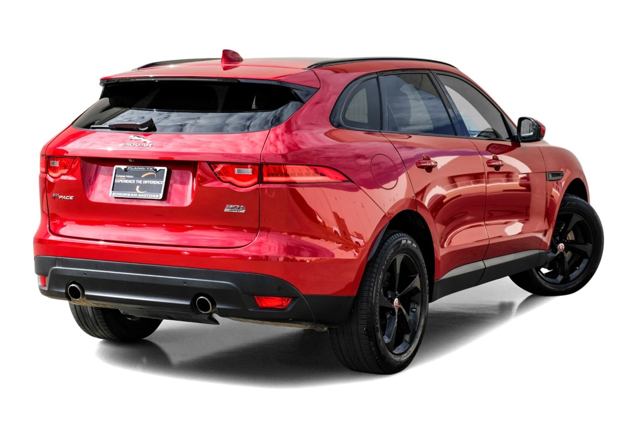 Jaguar F-Pace Vehicle Main Gallery Image 09