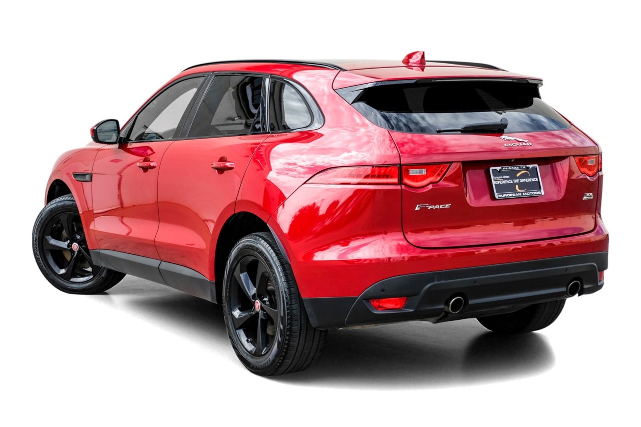 Jaguar F-Pace Vehicle Main Gallery Image 11