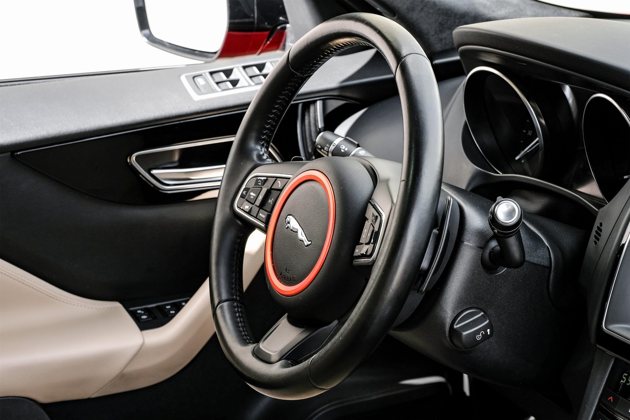 Jaguar F-Pace Vehicle Main Gallery Image 14